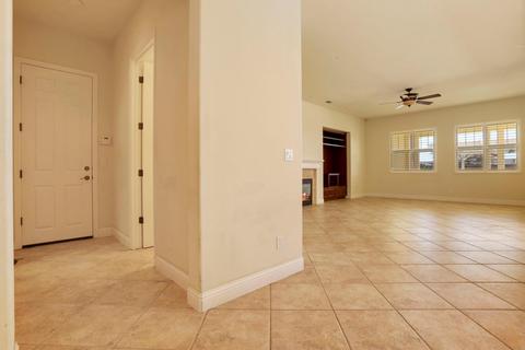 1541 Biarritz, Tracy, CA 95304 photo 16