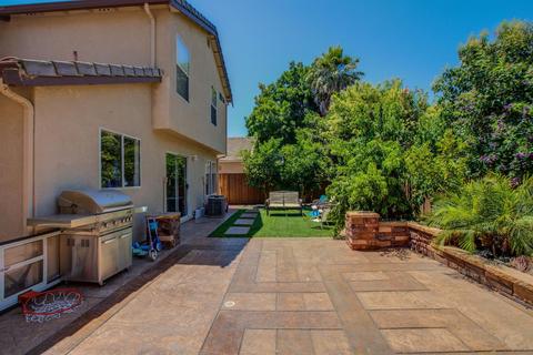 561 Pombo Square Dr, Tracy, CA 95376 photo 5