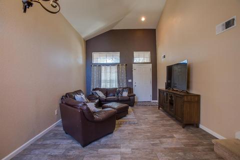561 Pombo Square Dr, Tracy, CA 95376 photo 6