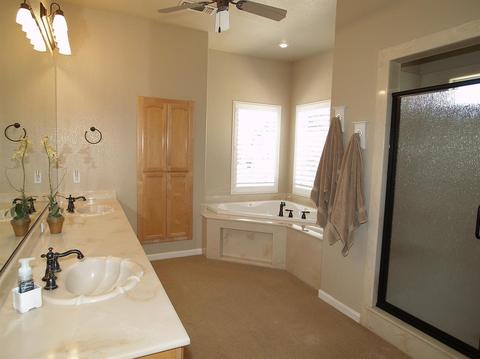 1678 Augusta Pointe Dr, Ripon, CA 95366 photo 25