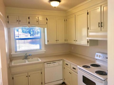 208 Ash, Modesto, CA 95351 photo 12
