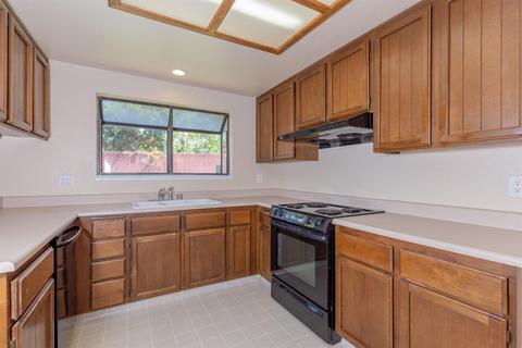 5849 Kimberly Hill Ct, Carmichael, CA 95608 photo 2
