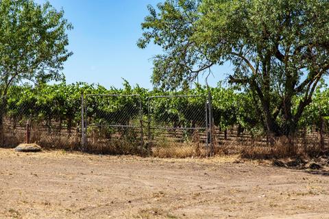 4845 E Harvest Rd, Acampo, CA 95220 photo 3
