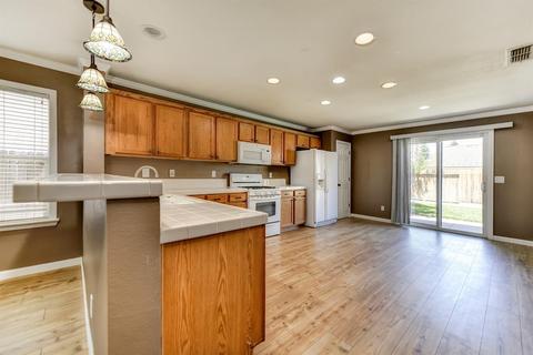 10751 Ivoryton Way, Mather, CA 95655 photo 4