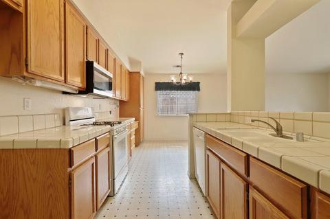 547 Mockingbird Dr, Lodi, CA 95240 photo 6