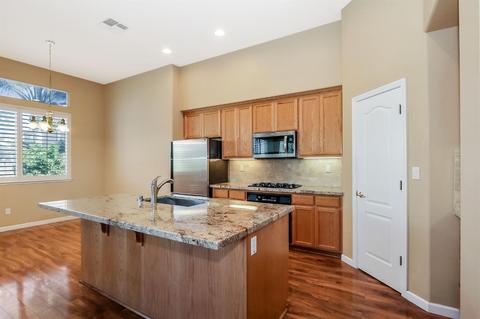 67 Barcelona Dr, Tracy, CA 95377 photo 9