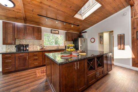 946 Pacific St, Placerville, CA 95667 photo 3