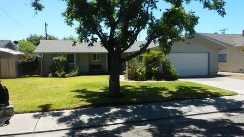 322 E Lancaster Dr, Stockton, CA 95207 photo 2