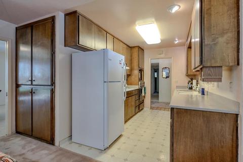 516 Marina Cir, Davis, CA 95616 photo 5