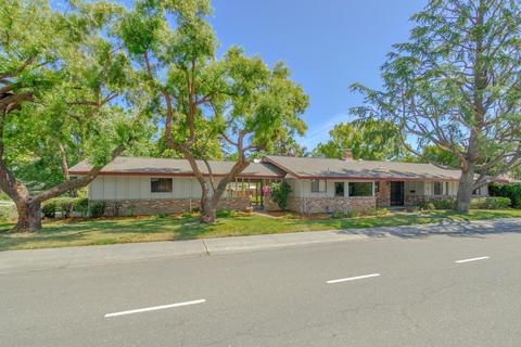516 Marina Cir, Davis, CA 95616 photo 1