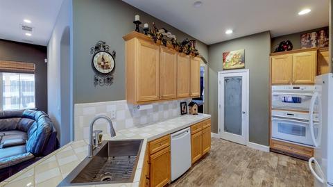 4697 Encanto Ln, Tracy, CA 95377 photo 12