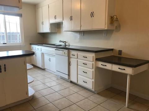 1710 E 26th St, Merced, CA 95340 photo 9