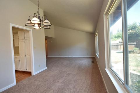 804 Sylvan Meadows Dr, Modesto, CA 95356 photo 13
