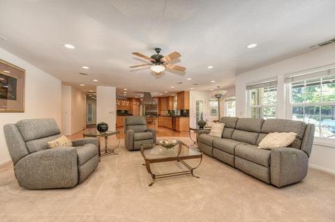 6629 Lincoln Ave, Carmichael, CA 95608 photo 9