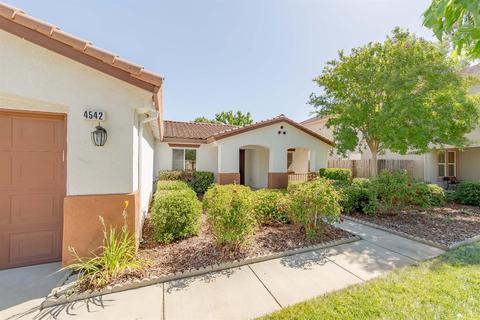 4542 Rosecliff Cir, Mather, CA 95655 photo 4