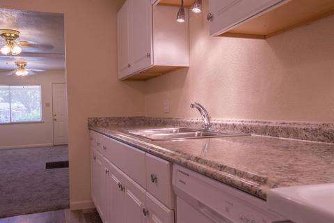 121 Orange Ave, Modesto, CA 95350 photo 17