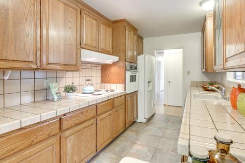 1007 Fordham Dr, Davis, CA 95616 photo 8