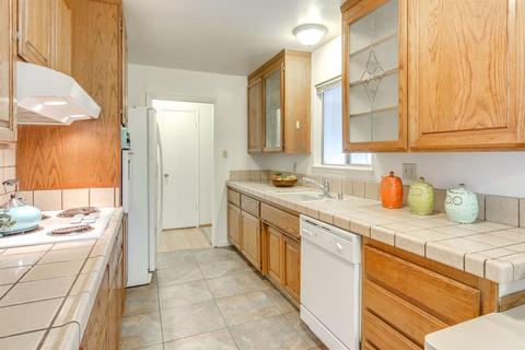 1007 Fordham Dr, Davis, CA 95616 photo 7