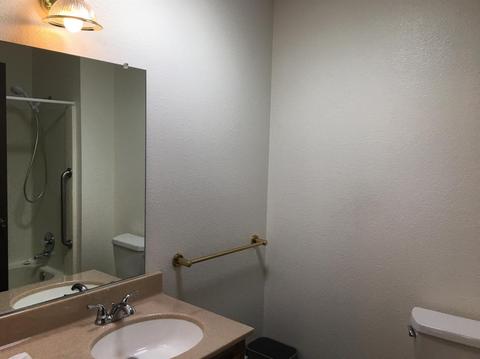 1211 Menlo Dr, Davis, CA 95616 photo 9