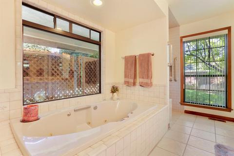 2367 Brittany Ln, Lodi, CA 95242 photo 25