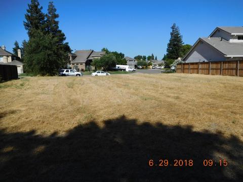 410 Laurelwood Ln, Ripon, CA 95366 photo 1
