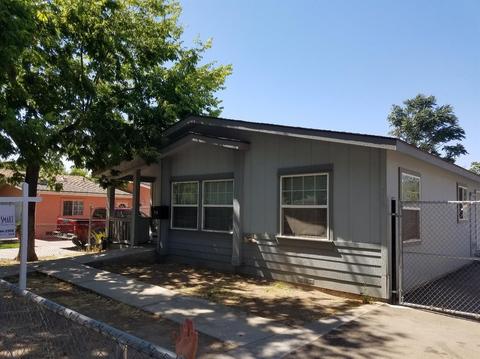 114 Oak St, Modesto, CA 95351 photo 1