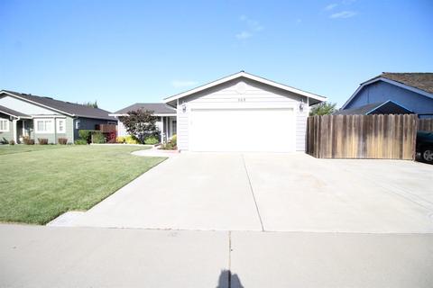 569 Dawn Dr, Manteca, CA 95336 photo 2
