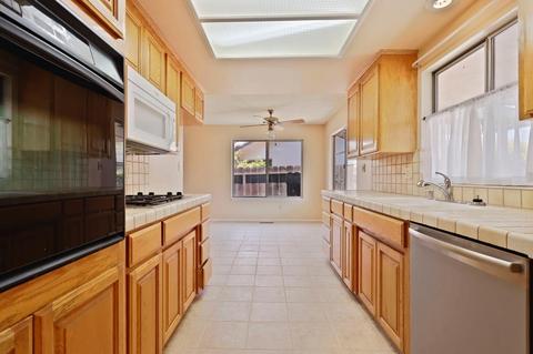 2073 Gateway Cir, Lodi, CA 95240 photo 7