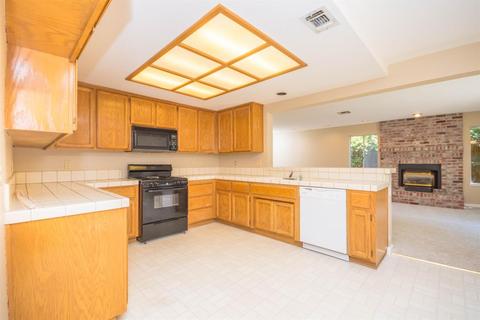8157 Chimango Ct, Antelope, CA 95843 photo 9