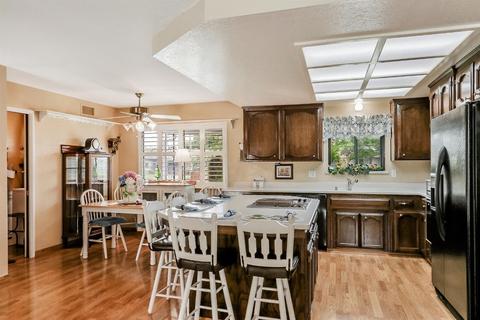 351 Concord Ct, Manteca, CA 95336 photo 4