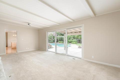 4760 American River Dr, Carmichael, CA 95608 photo 9