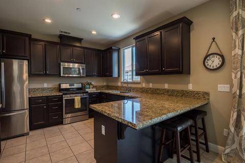 1653 Toy St, Manteca, CA 95337 photo 6