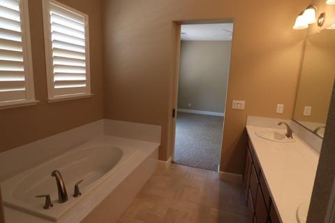 1051 Forkleaf Dr, Manteca, CA 95337 photo 17