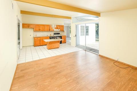 525 Isla Pl, Davis, CA 95616 photo 6