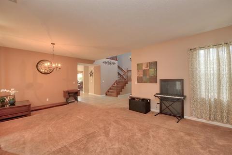 303 Summer Phlox Ln, Patterson, CA 95363 photo 6