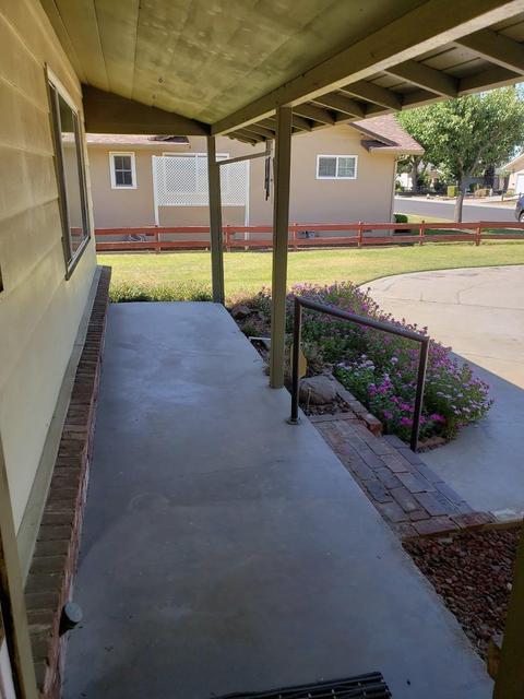1912 Vaughn St, Ceres, CA 95307 photo 2