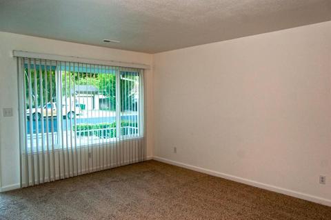 63 Genie Way, Lodi, CA 95242 photo 2