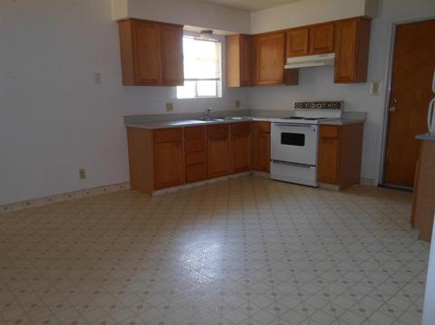 911 Waller St, Gustine, CA 95322 photo 7