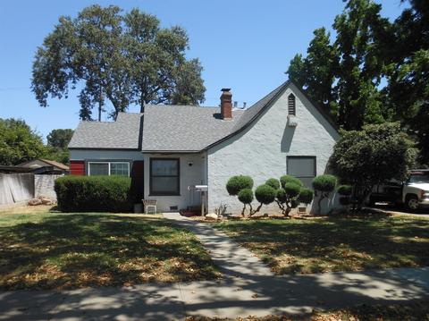 135 E 20th St, Merced, CA 95340 photo 1