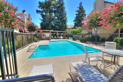 3701 Colonial Dr #44, Modesto, CA 95356 photo 2
