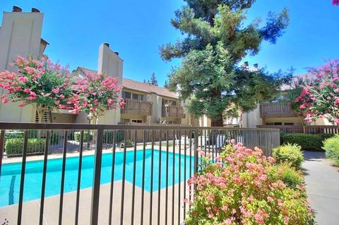 3701 Colonial Dr #44, Modesto, CA 95356 photo 4
