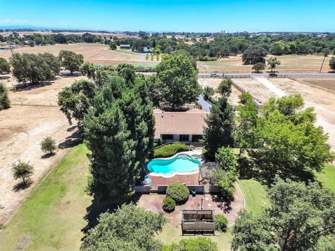 8878 Dillard Rd, Wilton, CA 95693 photo 1