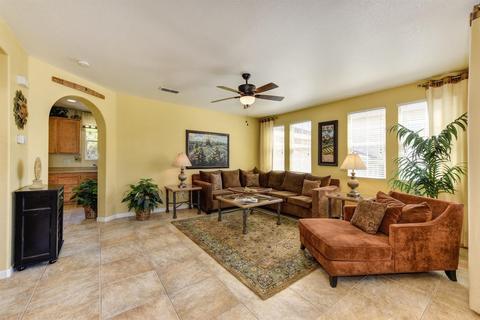 712 Moore Way, Folsom, CA 95630 photo 4