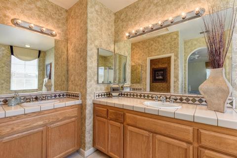 712 Moore Way, Folsom, CA 95630 photo 17