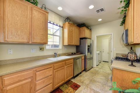 712 Moore Way, Folsom, CA 95630 photo 10
