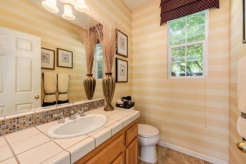 712 Moore Way, Folsom, CA 95630 photo 7