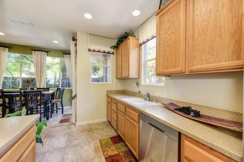 712 Moore Way, Folsom, CA 95630 photo 12