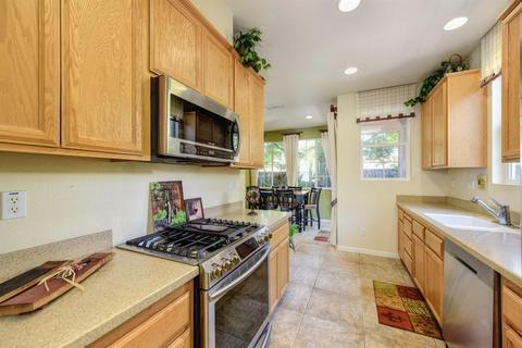 712 Moore Way, Folsom, CA 95630 photo 9
