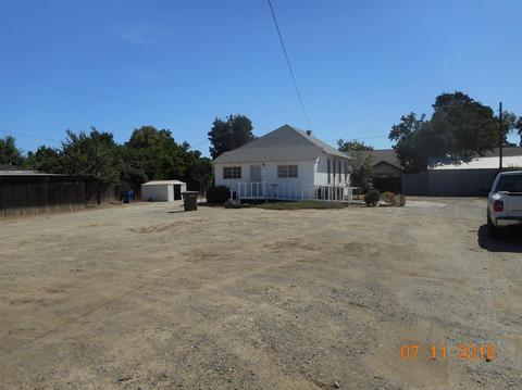 608 Fig Ln, Newman, CA 95360 photo 2