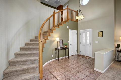 5821 Devon Dr, Rocklin, CA 95765 photo 2